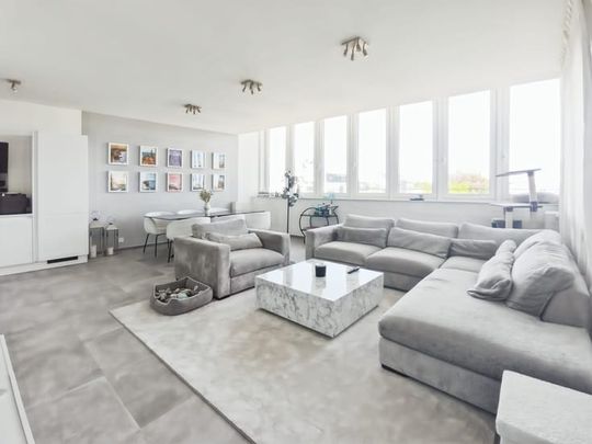 Appartement te huur - Photo 1