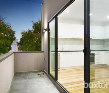 TWO BEDROOM APARTMENT - Photo 3