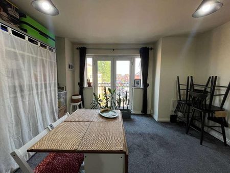 Signet Square, Coventry, CV2 - Photo 2