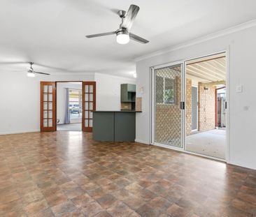 Large Family Home Located in A Quiet Street - Walking Distance to A... - Photo 4