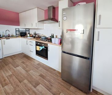 Shirley Road, SO15 - Photo 4