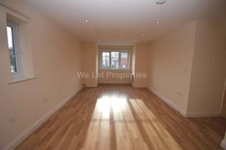 Scholars Walk, Hyde Road, M12 - Photo 3