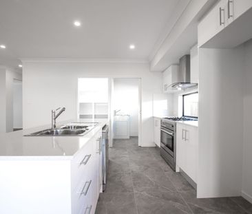 Brand New Family Home – Modern Comfort & Space - Photo 5