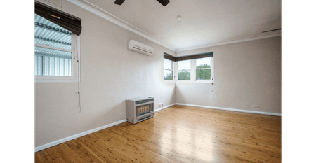 BEST VALUE PROPERTY! First Week RENT FREE! - Photo 3