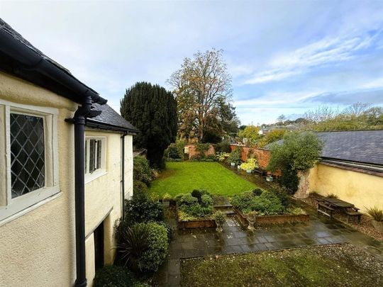 The Walronds, Fore Street, Cullompton - Photo 1