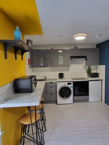 4 Bed Flat, Clarendon Road, LS2 - Photo 4