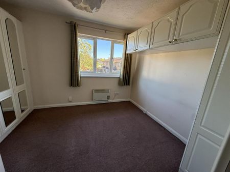 2 bedroom end of terrace house to rent - Photo 4