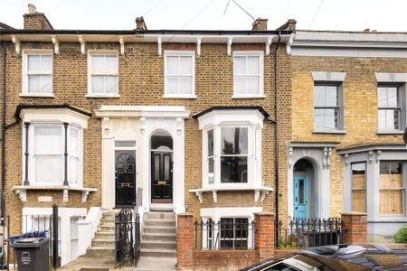 4 bedroom terraced house to rent - Photo 3