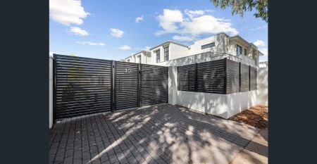 Modern Comfort and Effortless Living - Photo 4