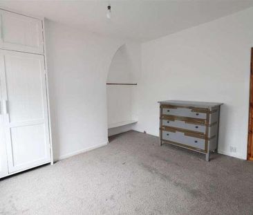 London Road, Macclesfield, Cheshire, SK11 - Photo 4