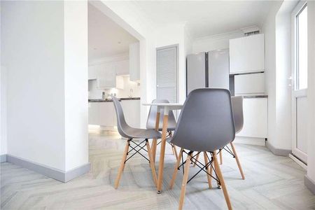 South Park Avenue, Norwich, Norfolk, NR4 - Photo 2