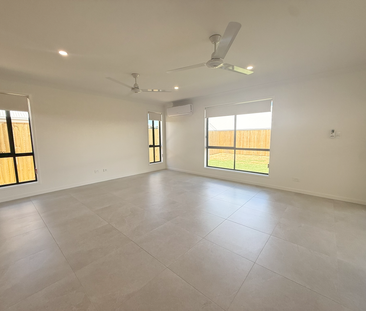 1 Kashmir Cct, Greenbank QLD 4124 - House For Rent | Domain - Photo 3