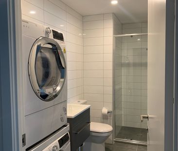 Recently Built 1 Bedroom Apartment With 1 Carpark in Epsom - Photo 6