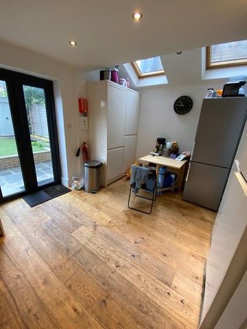 Room in a Shared House, London, SW16 - Photo 4
