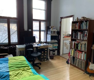 Beau 1½ (1 Juillet 2026) parfait pour étudiant !! 27-158, rue Front... - Photo 5