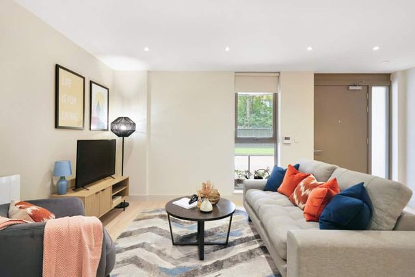 The Oakgate, KT22 7RZ, Surrey - Photo 1