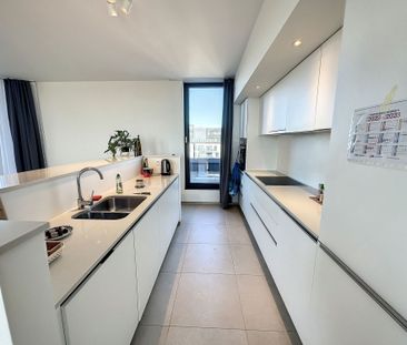 THE INSIDE - Furnished 3-bedroom penthouse + terrace - Directly wit... - Photo 6