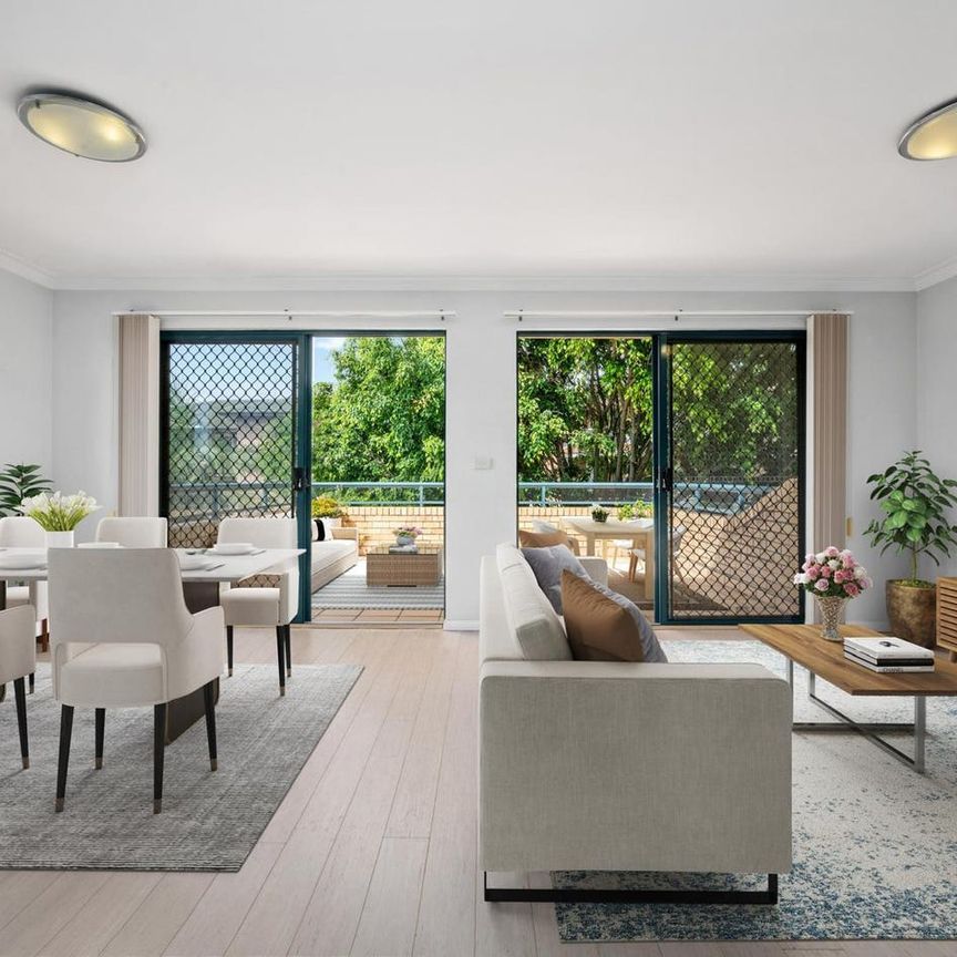 SUN-DRENCHED, STYLISH & ULTRA-SPACIOUS - Photo 1