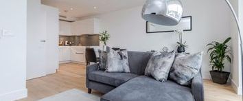1 Bedrooms Flat to rent in Lombard Road, London SW11 | £ 438 - Photo 1