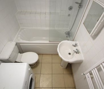 Clarendon Park Road - Photo 2