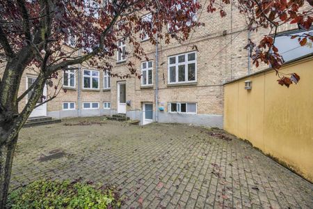 <b>Lys og indbydende 3-værelses lejlighed i Ø-gaden</b><br> - Photo 2