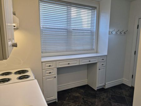 For Lease - 11 Colborne Street Unit# Main, Oshawa, Ontario - Photo 4