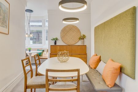 Iverna Court, W8, London - Photo 5