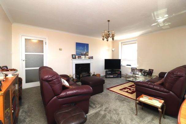 Blount Road, Hartford House Blount Road, PO1 - Photo 1