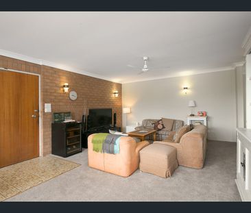 6/24 Thallon Street, Sherwood QLD 4075 - House For Rent | Domain - Photo 3