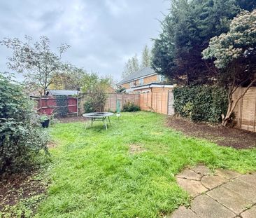 Village Close, Hoddesdon, Herts - Photo 1