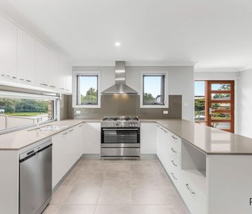 Comfort Meets Convenience in This Modern Townhouse - Photo 3