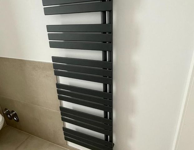 TOP 45 qm, 2-Zi-Wohnung mit High-Class Küche u. Luxusbad, KERNSANIERT, SmartHome, Fußbodenheizung - Photo 1