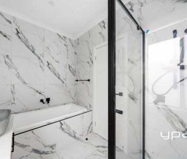 Modern Family Home in Maplestone Estate - Photo 5