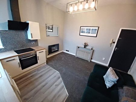 1 bedroom flat to rent - Photo 2