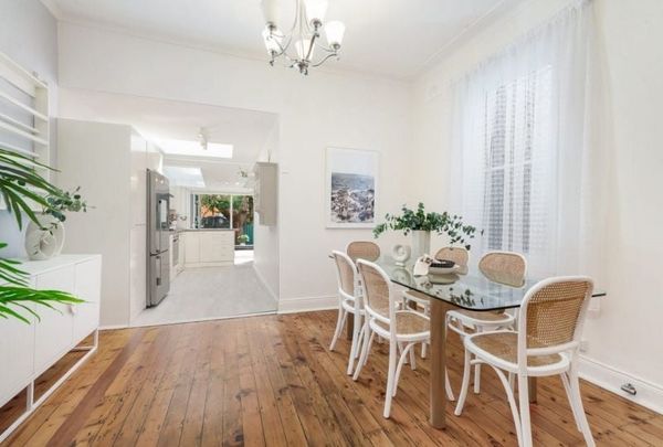 Charming Family Semi in Prime Randwick Location - Photo 1