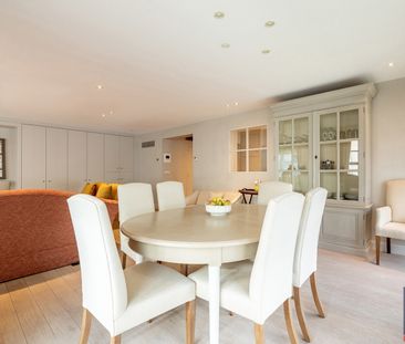 Ruim (155 m²) gemeubeld 3 SK appartement in hartje Zoute - Photo 5