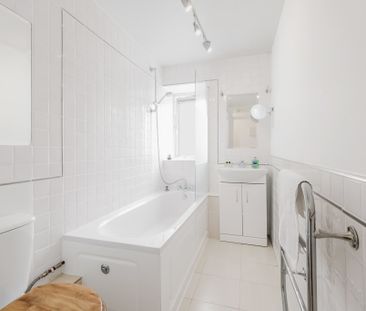 Flat 10, Kerrier House, 41 Stadium St, Chelsea, London SW10 0PX, London - Photo 1