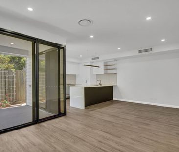 Welcome to Unit 5, 13 Perth Street – a beautifully designed townhou... - Photo 3