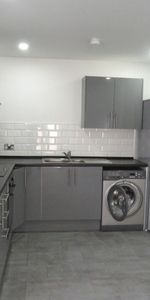 £1,150 PCM, Two Bedroom Duplex with Private Enclosed Garden in Corporation Road, Grangetown, Cardiff, CF11 7AU - Photo 3
