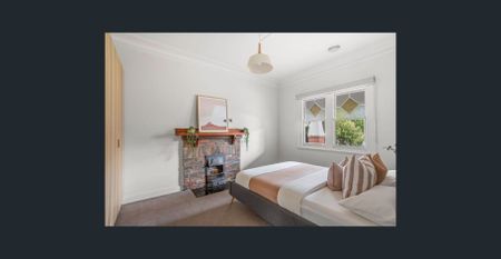 A Brunswick Gem in Prime Location - Photo 4