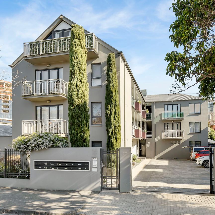 5/37 Domain Street, South Yarra. - Photo 1