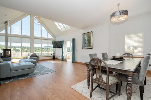 5 bedroom detached house to rent - Photo 1