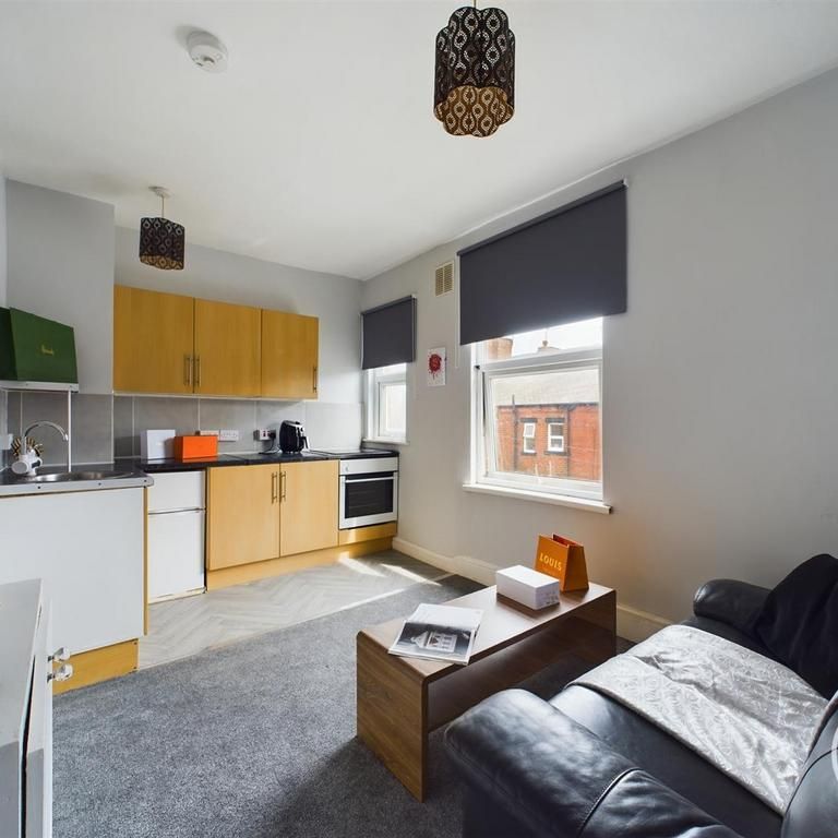1 bedroom flat to rent - Photo 1