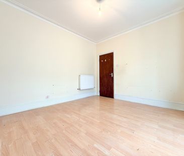 1 Bed Flat, Harpour Road, IG11 - Photo 4
