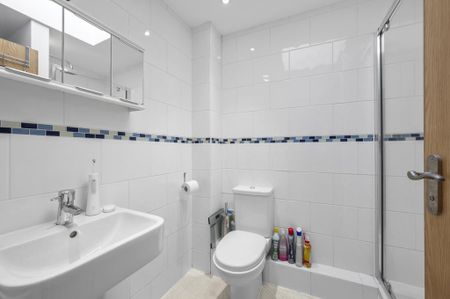 1 bedroom flat to rent - Photo 5