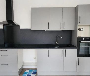 Appartement à louer 4 pièces 101.84m² - Photo 3