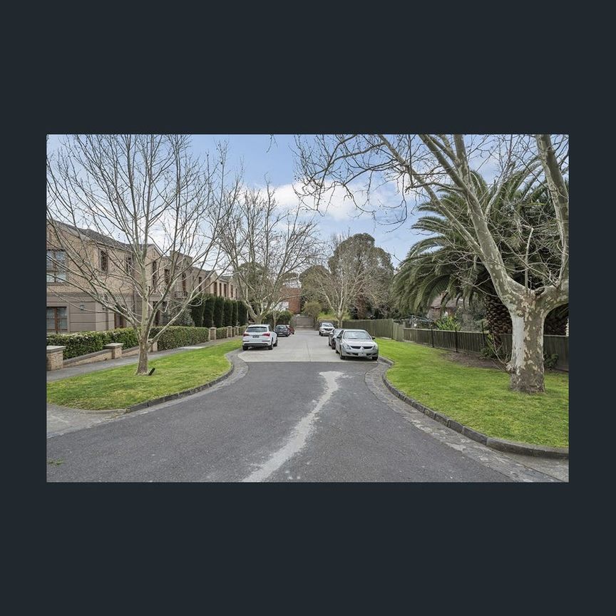 2-Storey Townhouse - Photo 1