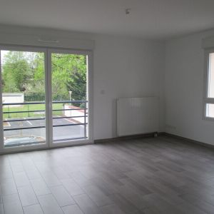 Location Appartement 1 pièce 31m² ORLEANS 45100 - Photo 2