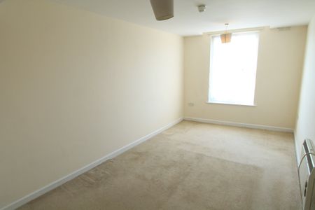 1 bed flat to rent in Westover Road, Bournemouth, BH1 - Photo 5