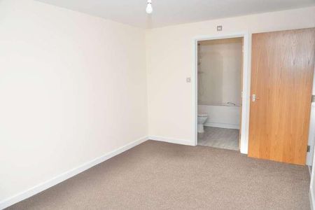 Defence Close, West Thamesmead, SE28 - Photo 5